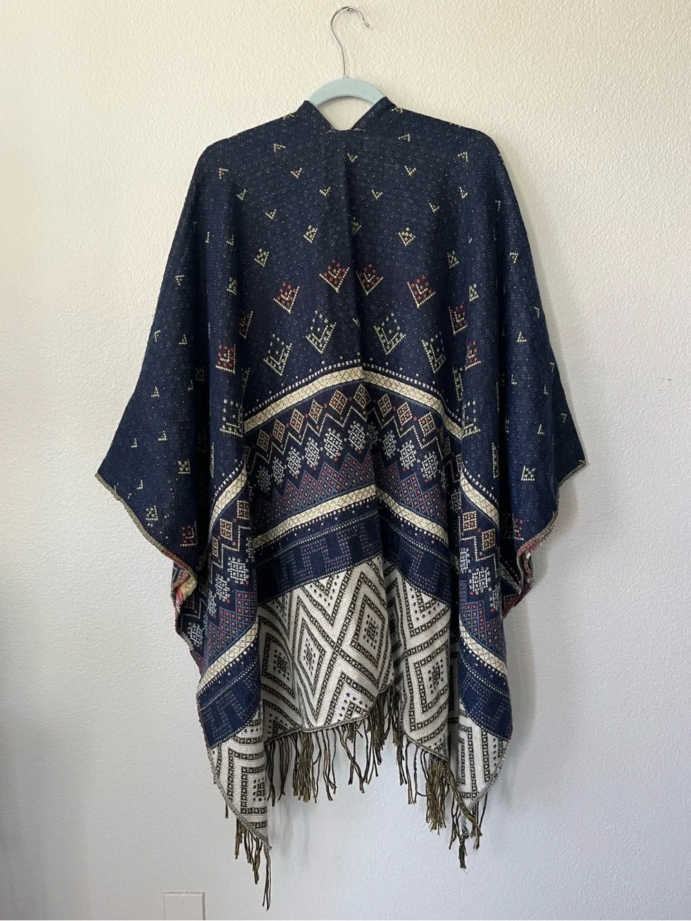 Lovestitch Navy Blue & White Aztec Knit Fringe Poncho Scarf Women's O/S